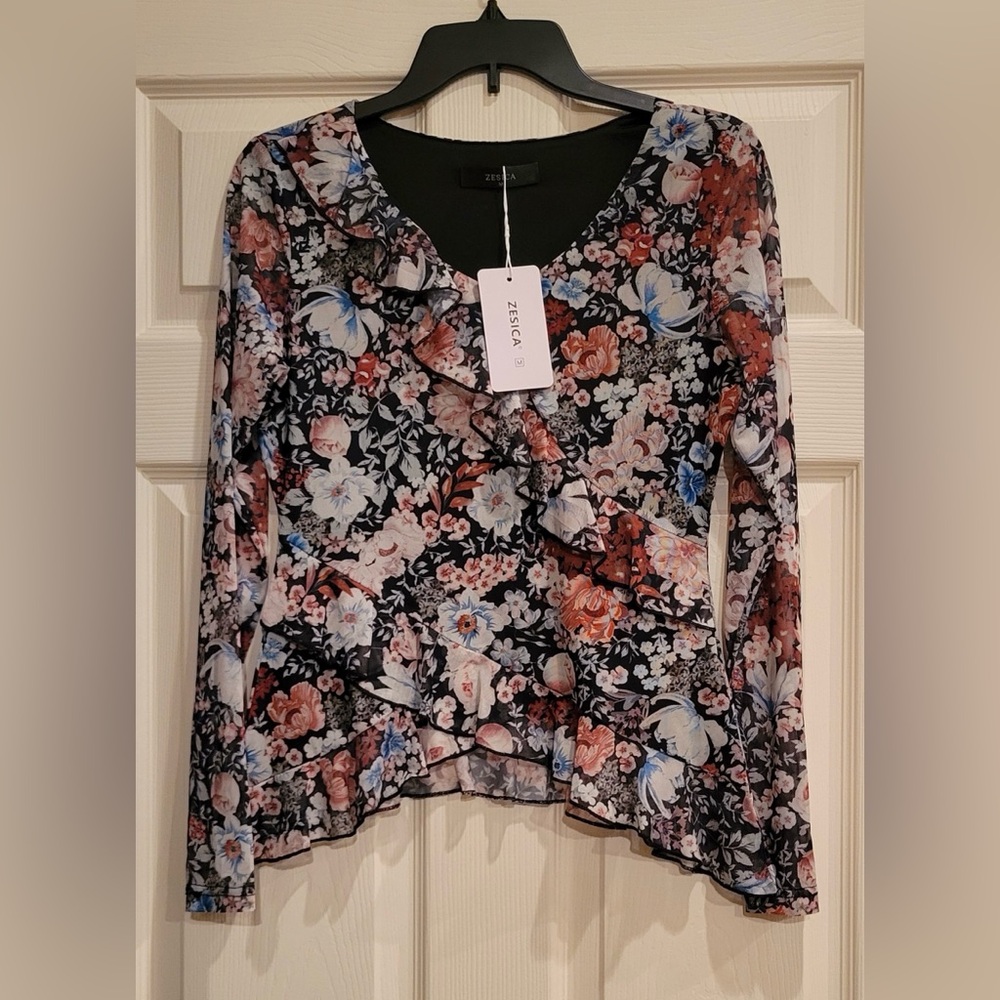 NWT Women’s Zelica Floral Ruffle Mesh V-Neck Long Sleeve Top Size medium